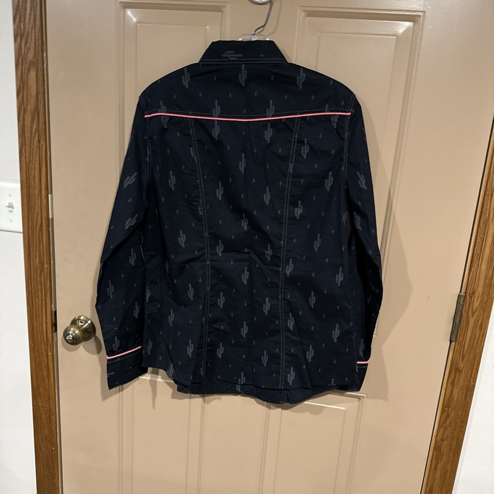 Rock & Roll Cowgirl Black Shirt with Pink Details - Picture 4 of 4
